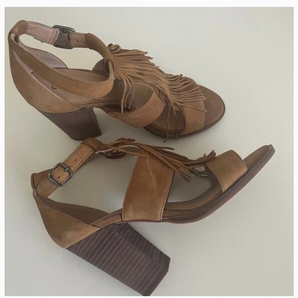 Lucky Brand ‘Leesha’ Women’s Fringe Block Heel Tan Nubuck Leather - Picture 13 of 13